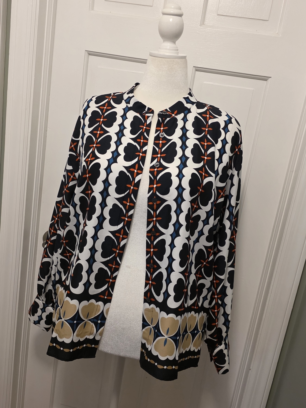 Ann Taylor Geometric Open-Front Blouse in Black, White & Tan with Blue Accents